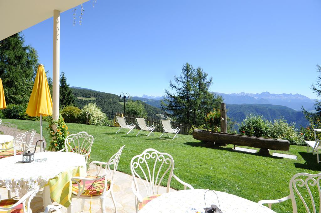 Hotel Koenig Laurin San Genesio Atesino Exterior photo